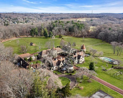 For Sale – The Misty Beethoven mansion: Who’s In With Us?