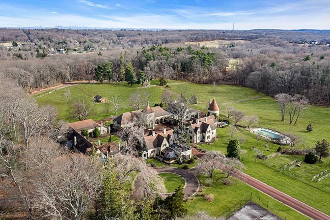 For Sale – The Misty Beethoven mansion: Who’s In With Us?